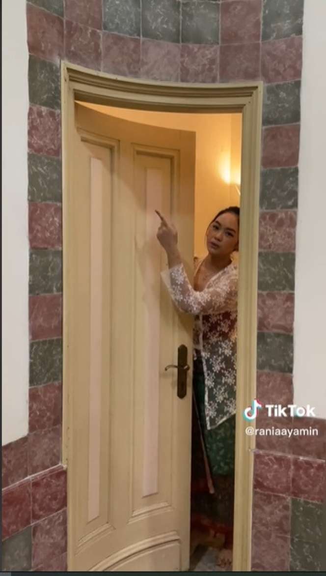 Potret Pura Mangkunegaraan Surakarta, Kasur Tidur Rania Yamin Dari Tahun 1940-an!