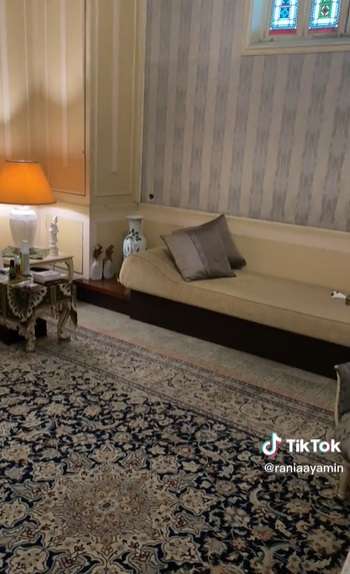 Potret Pura Mangkunegaraan Surakarta, Kasur Tidur Rania Yamin Dari Tahun 1940-an!