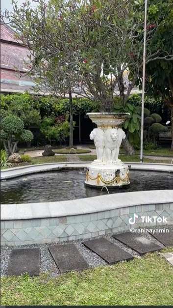 Potret Pura Mangkunegaraan Surakarta, Kasur Tidur Rania Yamin Dari Tahun 1940-an!