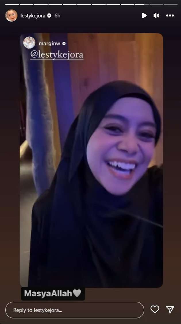 Potret Tawa Lepas Lesti Kejora Arisan Bareng Sahabat, Netizen Bandingkan Berbeda 360 Derajat saat Bersama Rizky Billar
