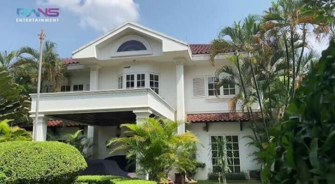 Potret Rumah Raffi Ahmad yang ke-10 yang Jarang Tersorot, Ternyata Nggak Kalah Megah!