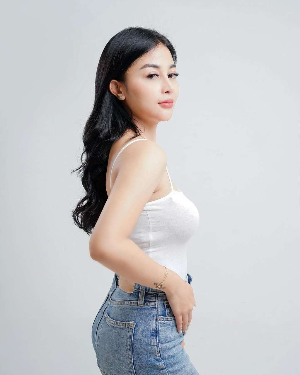 Masih Ingat Ghina Kamila Pemeran Risa Copet Cantik di Sinetron `Preman Pensiun`? Begini Kabarnya Sekarang!