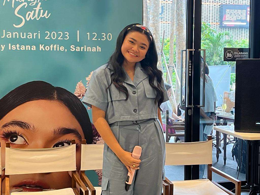 Azzahra Banilia Curhat Pengalaman Pribadi di Single 'Tak Mungkin Satu'