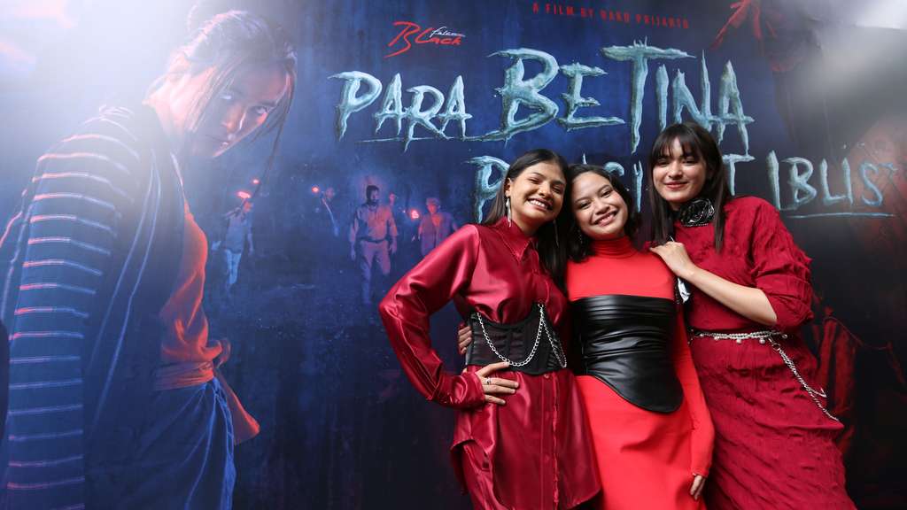 Potret Mawar De Jongh Main di Para Betina Pengikut Iblis 