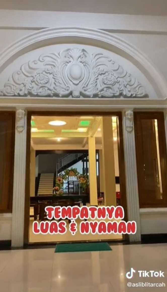 Potret Rumah Mewah Viral yang Dijadikan Angkringan, Netizen: `The Real Orang Kaya Gabut`