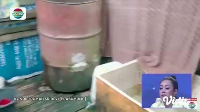 Bikin Haru, Potret Kamar Mandi di Rumah Sridevi Juara D’Academy, Hanya Terbuat Dari Kayu 