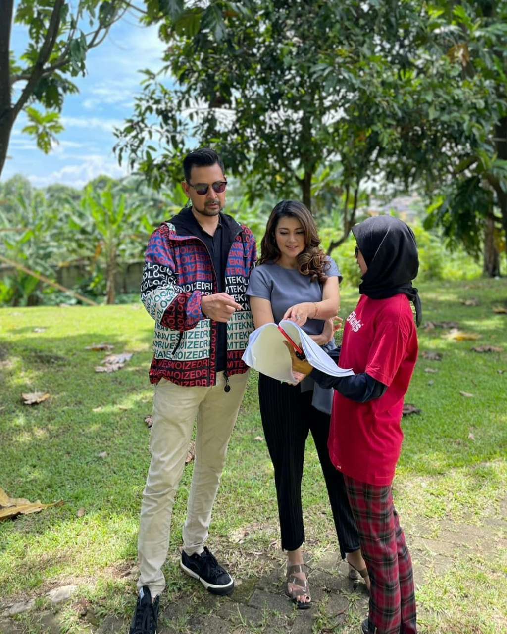 Potret Ratu Dewi Pemeran Kokom Teman Oneng di Bajaj Bajuri, Kini Penampilannya Berubah Drastis!