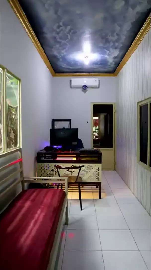 Dari Luar Seperti Gudang Kumuh, Rumah Seng Ini Dalamnya Super Keren, Lihat Potretnya Bikin Takjub