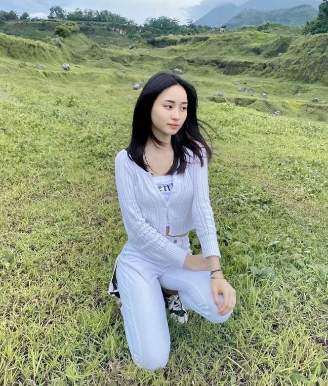 Potret Catheez, Gamer Cantik yang Dibuat Nangis Ria Ricis