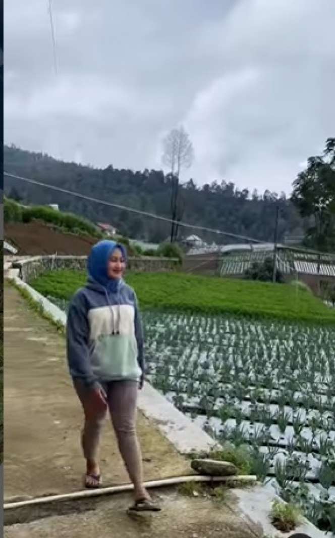 Potret Ladang dan Sawah Milik Mantan Pedangdut Novi Listiani, Ternyata Luas Banget!