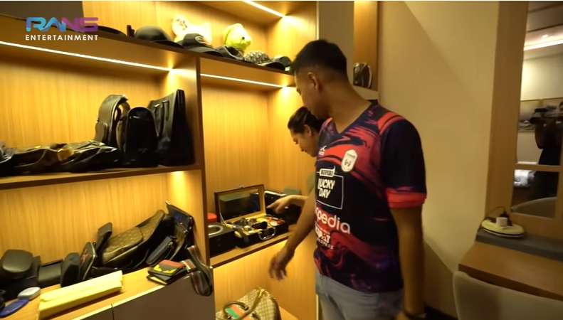 10 Potret Rumah Aan Story Sahabat Raffi Ahmad, Dulu Penonton Bayaran Kini Jadi Sultan, Ada Koleksi Mobil Miliaran