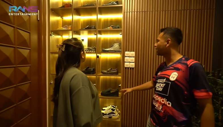 10 Potret Rumah Aan Story Sahabat Raffi Ahmad, Dulu Penonton Bayaran Kini Jadi Sultan, Ada Koleksi Mobil Miliaran