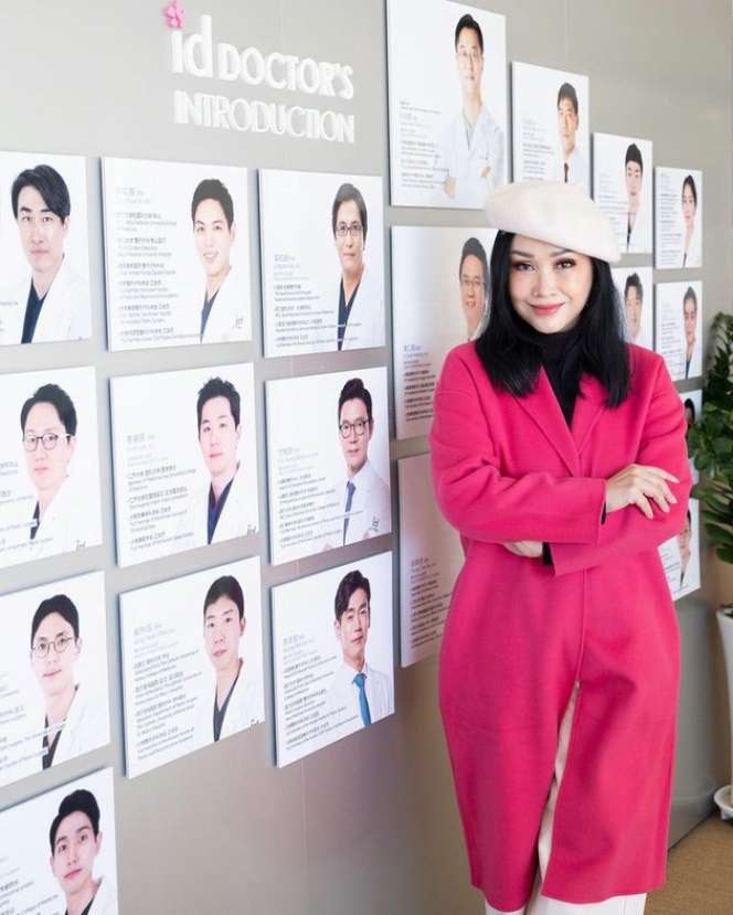 Berubah Drastis! 9 Potret Wajah Baru Titi DJ Usai Jalani Operasi Plastik, Dipuji Mirip Artis Korea!