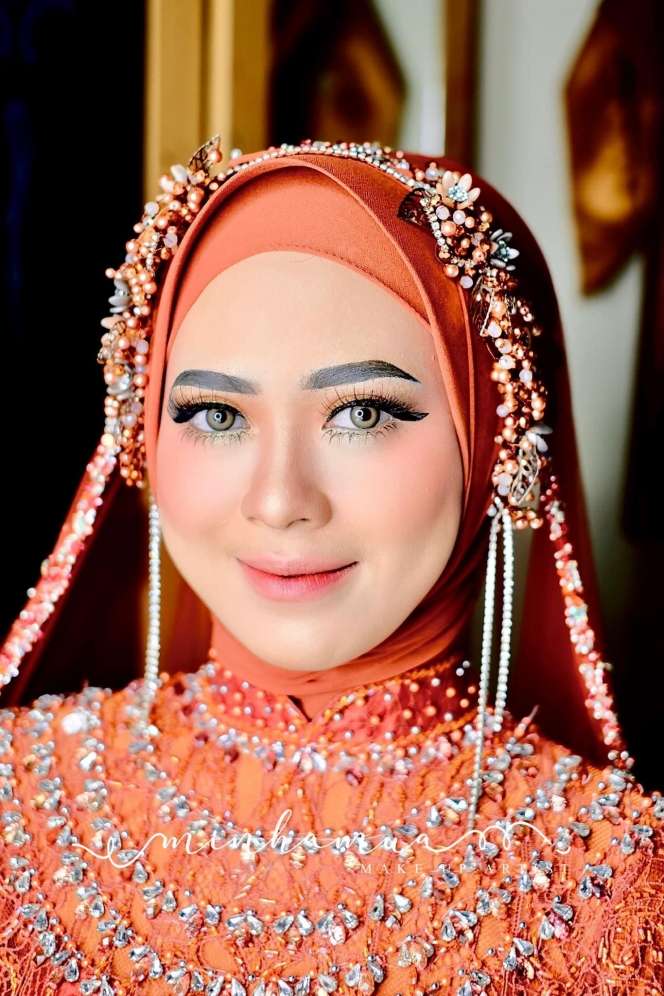 Potret Pengantin Nangis Usai Dirias MUA Pilihan Mertua, Langsung Pakai MUA Pilihan Sendiri, Hasilnya Beda Banget!