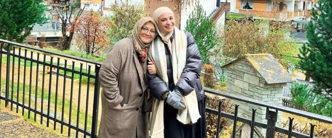 Dinikahi Pria Belanda, Ibu Shireen Sungkar Fenny Bauty Kini Jualan Nasi Padang, Lihat Potretnya