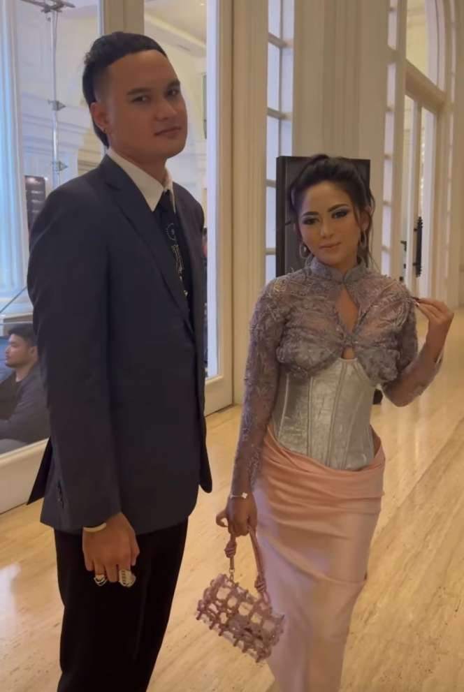 Sudah Tampil Cantik Paripurna, Potret Rachel Vennya Disebut Mirip Model Kalender
