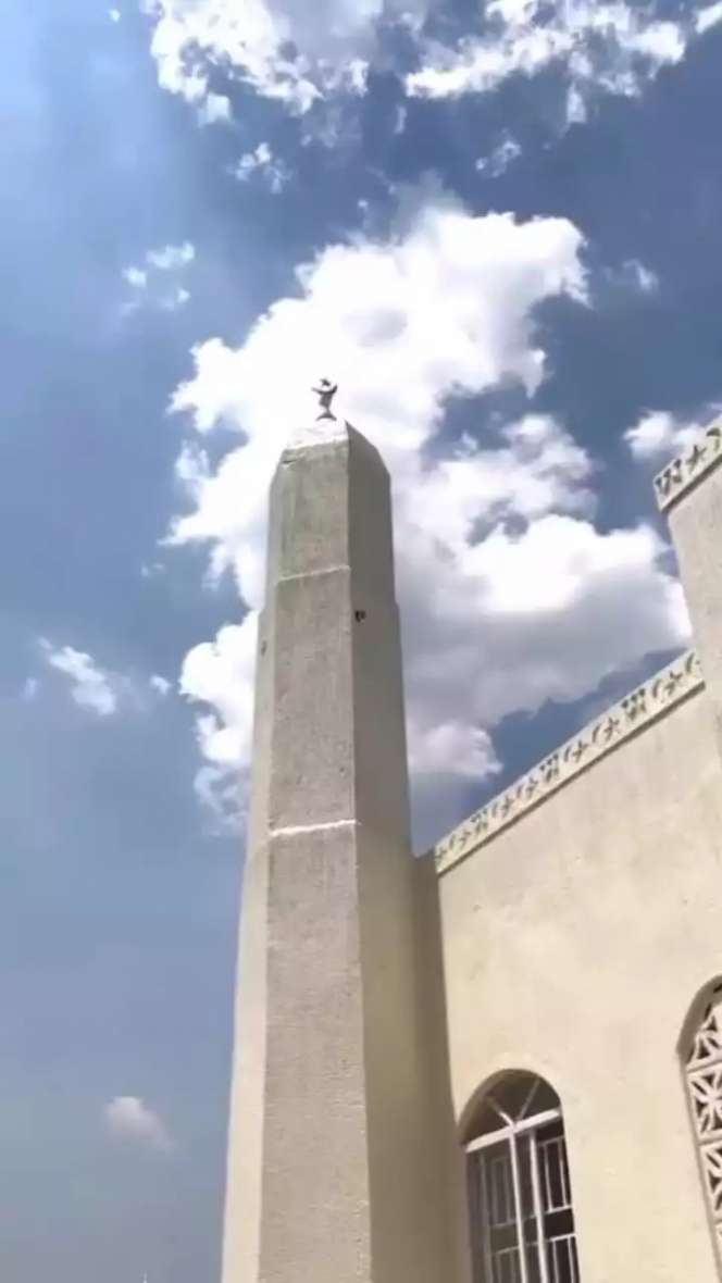 Penampakan Megahnya Masjid Ivan Gunawan di Afrika, Habiskan Dana Rp1,5 Miliar