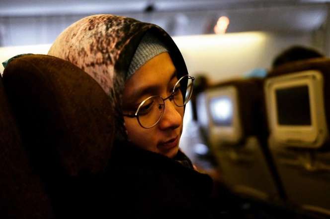 Adu Gaya Istri Duta VS Erros Sheila On 7, Punya Penampilan Sederhana Bikin Adem Lihatnya!