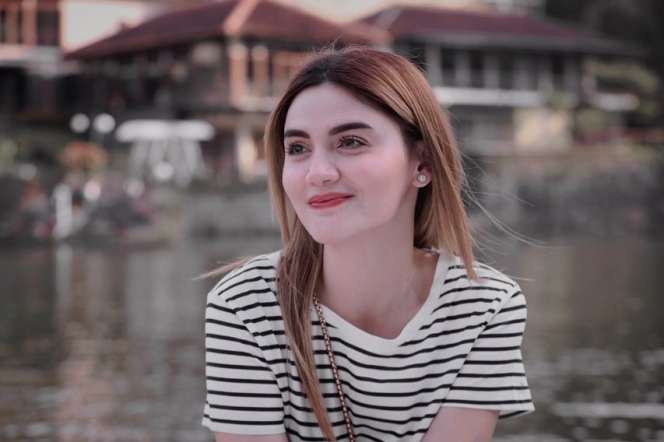 Masih Ingat Hilda Vitria Mantan Billy Syahputra? Kini Penampilannya Beda Banget, Disebut Terlalu Kurus!