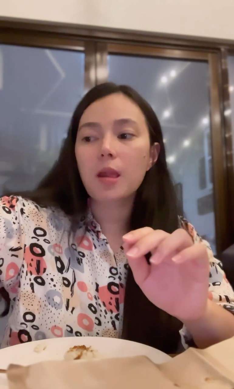 Potret Ritual Asmirandah Sebelum Tidur, Meski Tanpa Makeup Wajahnya Tetap Glowing