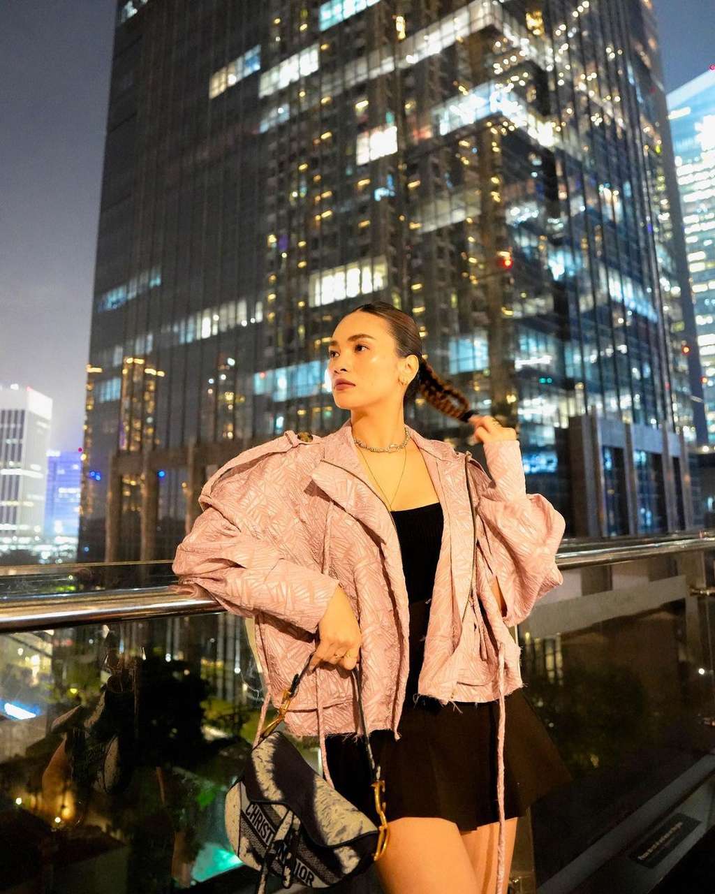 Sosok Violenzia Jeanette Kekasih Marcelino Lefrandt, Hot Mom Banget!