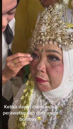 Makeup Pengantin Wanita Sunda Rusak Gegara Perawatan, MUA Rias Ulang dan Hasilnya Bikin Takjub