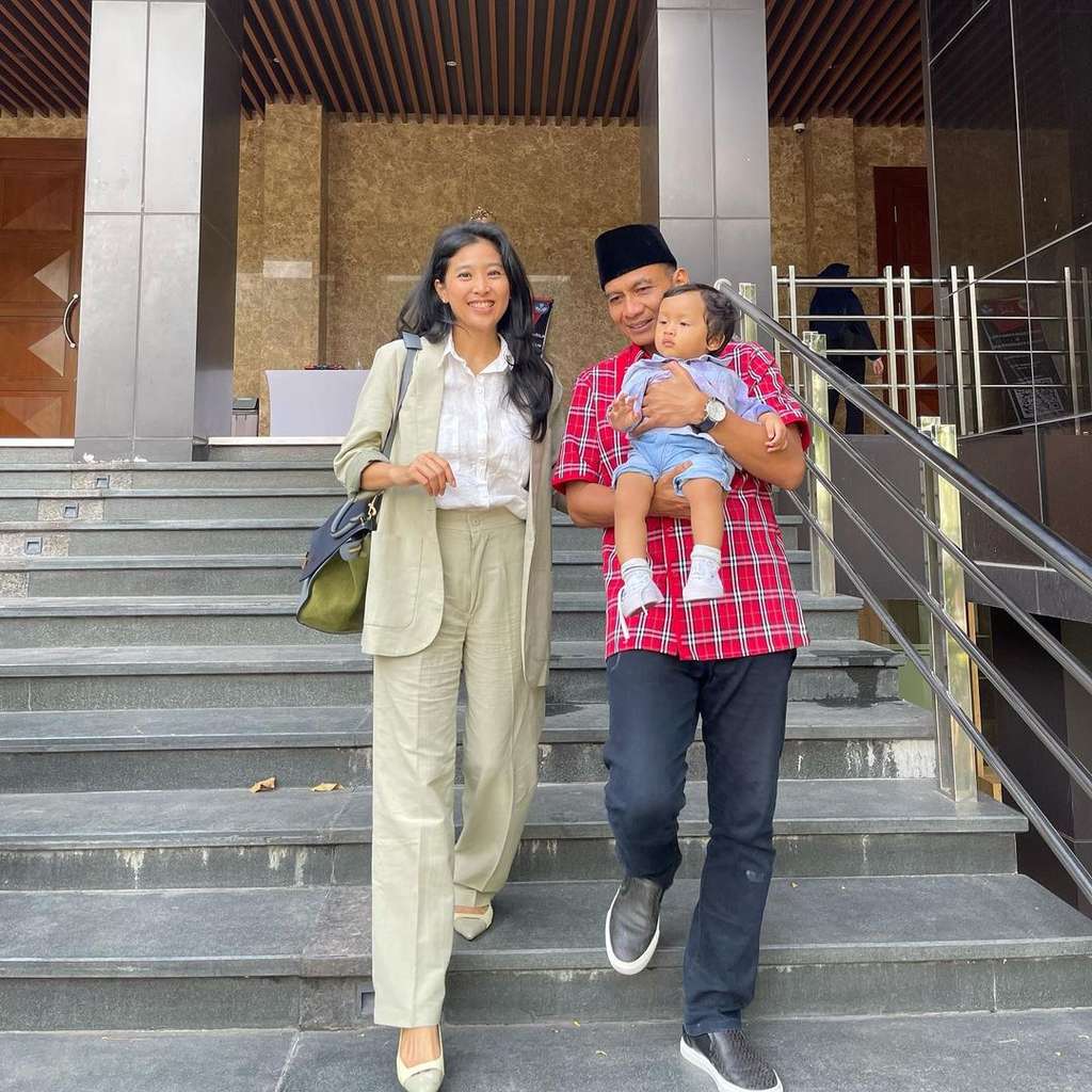 Sederet Seleb yang Diam-diam Menikah dengan Pengusaha Tajir