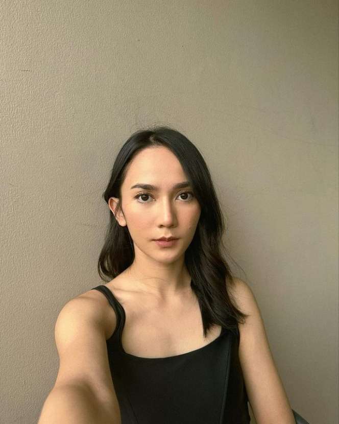 Pernah Jadi Model Remaja SMP Video Klip 'Hari Bersamanya' Sheila on 7, Begini Nasibnya Sekarang