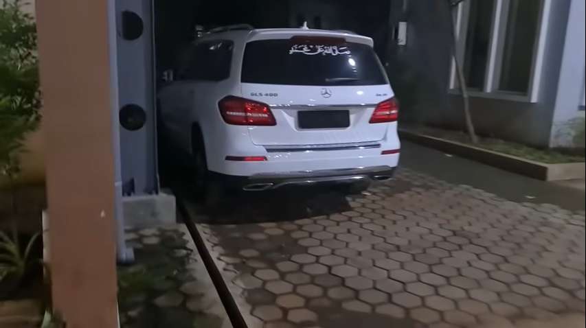 Potret Rumah Rian Mahendra Mantan Direktur PO Haryanto yang 'Dipecat' Sang Ayah, Ternyata...