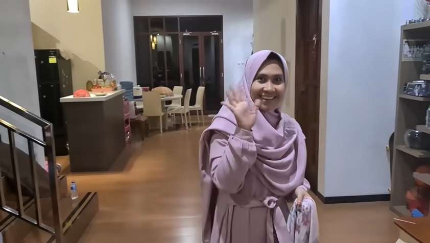 Potret Rumah Rian Mahendra Mantan Direktur PO Haryanto yang 'Dipecat' Sang Ayah, Ternyata...