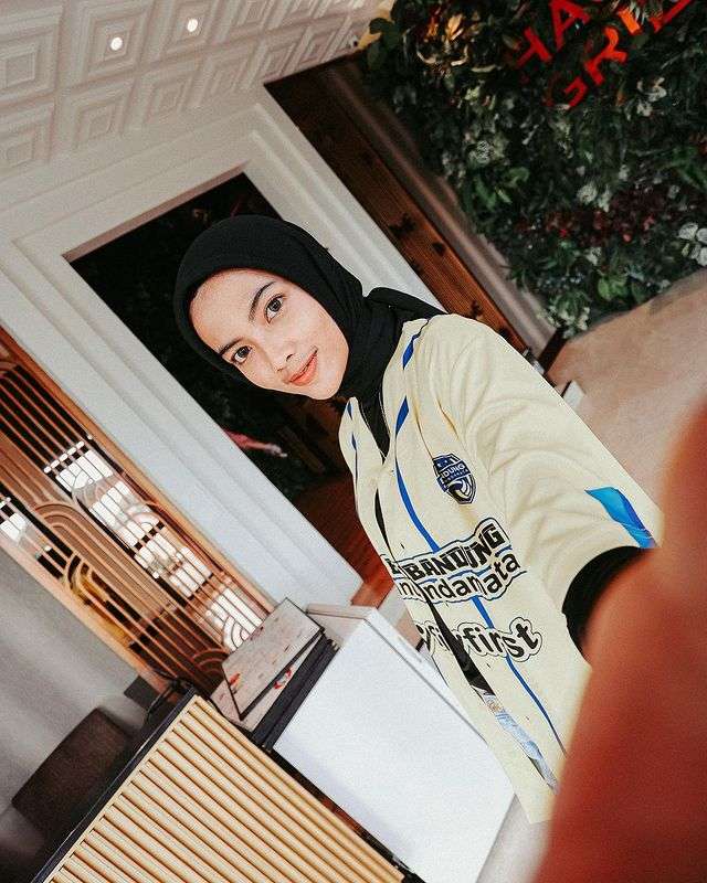 Potret Cantik Wintang, Prajurit TNI yang Juga Atlet Voli
