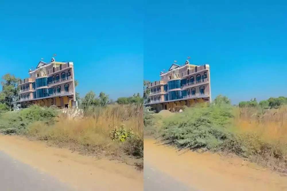 Dari Depan Megah Bak Istana, Penampakan Rumah Pinggir Jalan Ini Bikin Tepuk Jidat, Tipis Pol