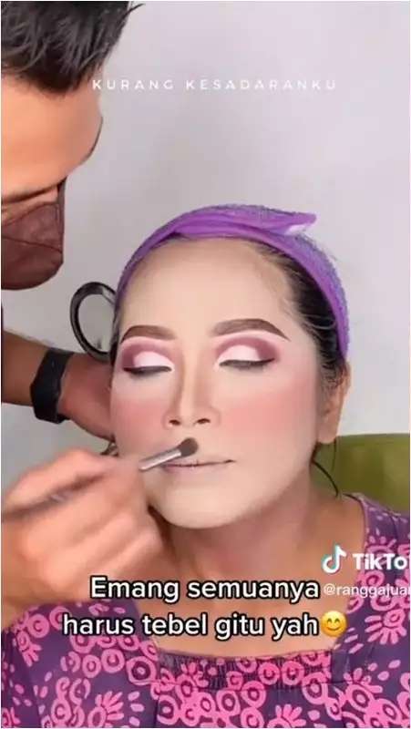 Pengantin Sawo Matang Dirias MUA Pakai Bedak Putih Tebal, Soflens Biru Menyala, Hasilnya Syok!
