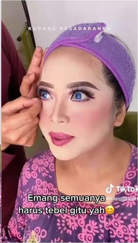 Pengantin Sawo Matang Dirias MUA Pakai Bedak Putih Tebal, Soflens Biru Menyala, Hasilnya Syok!
