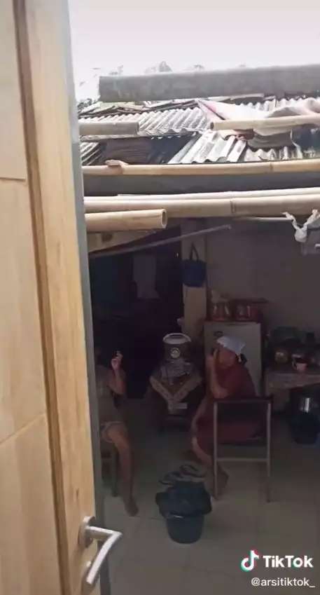Transformasi Gubuk Nenek Direnovasi Jadi Rumah Modern Ala Jepang, Bentuknya Keren Abis!