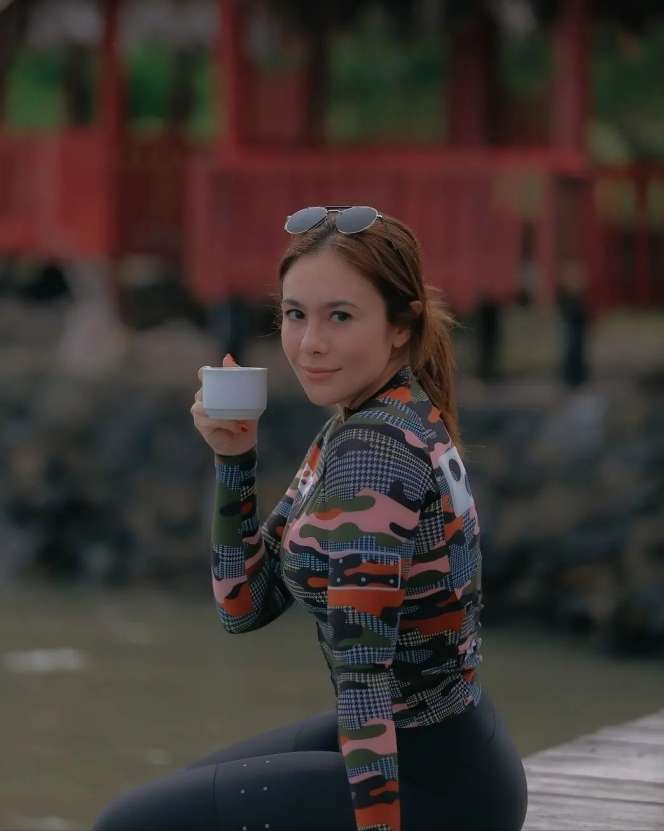 Sangking Awet Mudanya, Wajah Polos Wulan Guritno Disebut Mirip Anak SMA