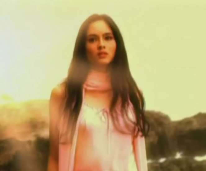 Masih Ingat Model Video Klip `Dua Sejoli` Dewa 19? Lama Tak Muncul di Layar Kaca, Kini Profesinya Bikin Kagum!