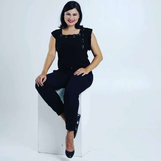 Masih Ingat Model Video Klip `Buat Aku Tersenyum` Sheila On 7? Dulu Supermodel Terkenal, Kini Banting Stir Jadi Pendeta!