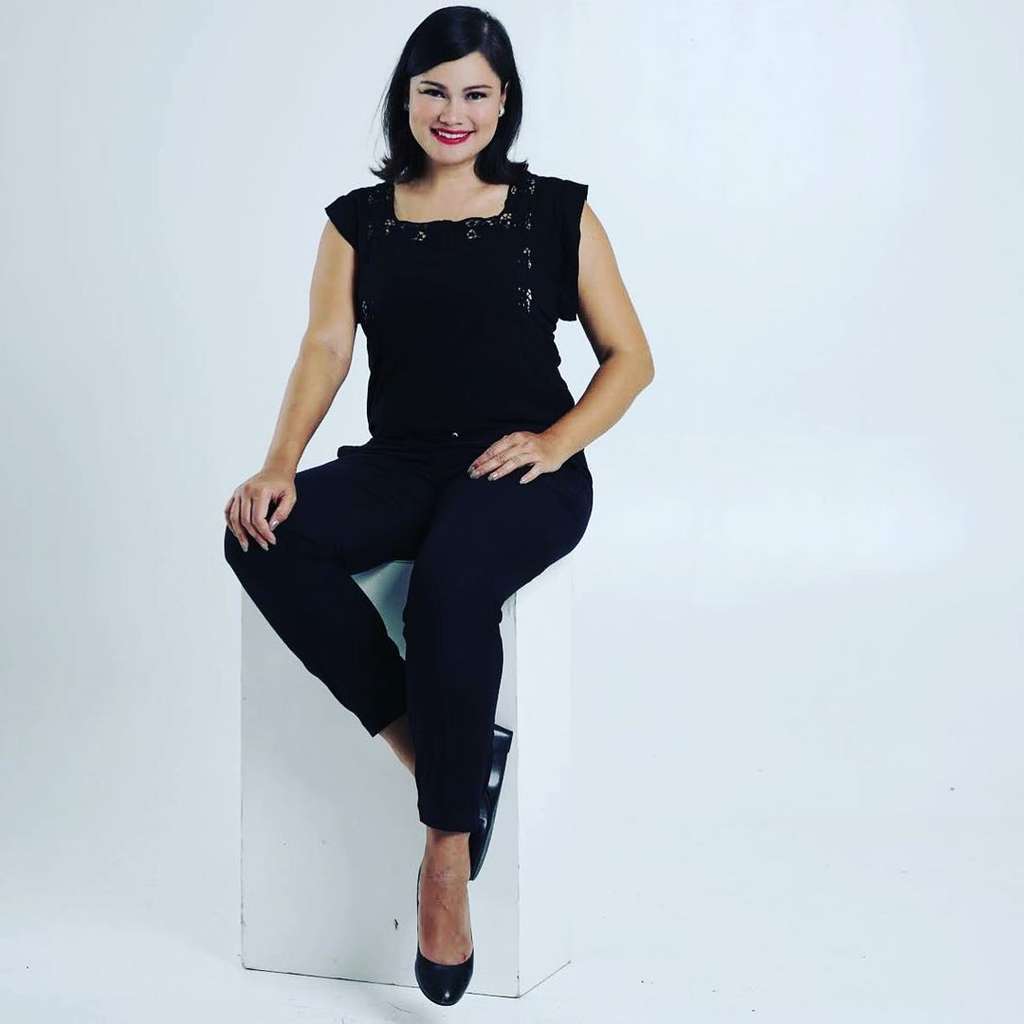 Masih Ingat Model Video Klip `Buat Aku Tersenyum` Sheila On 7? Dulu Supermodel Terkenal, Kini Banting Stir Jadi Pendeta!