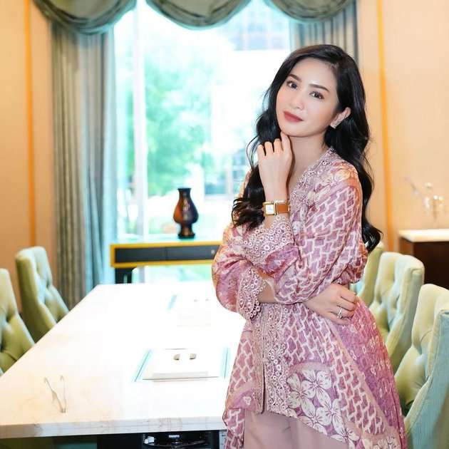 10 Adu Mewah Rumah Bunga Zainal VS Ria Ricis, Bak Bumi & Langit, Sang Youtuber Kalah Tajir?