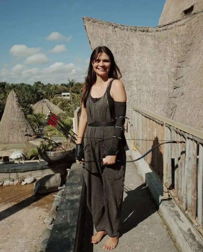 Ingat Model Cantik di Video Klip Lelaki Pencemburu Dewa 19? Kini Jadi Artis Ternama & Hot Mom, Lihat Potretnya