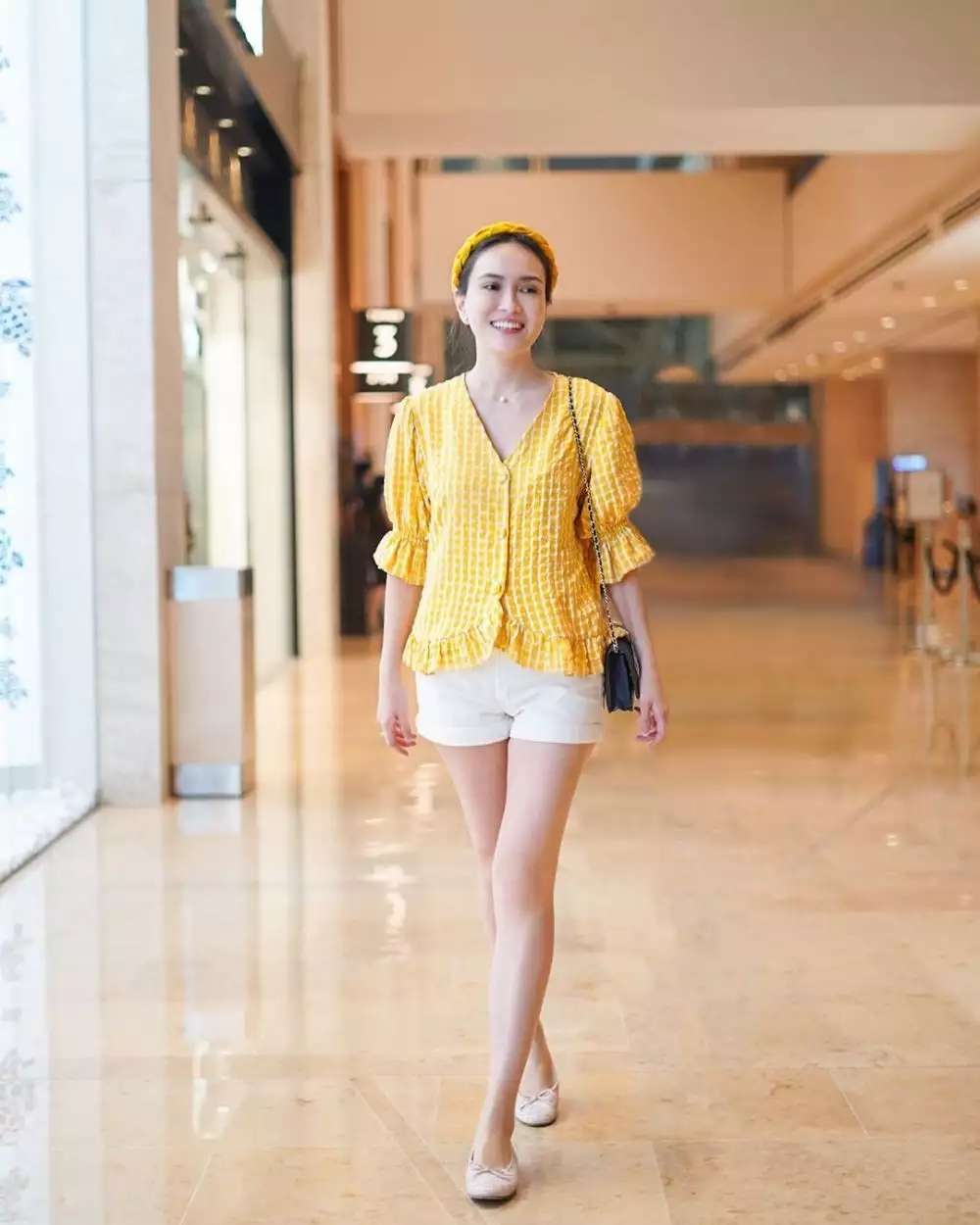 Ingat Pacar Eross di Video Klip `Itu Aku` Sheila On 7? Kini Jadi Artis TOP, Terbaru Tubuhnya Kian Kurus, Lihat Potretnya