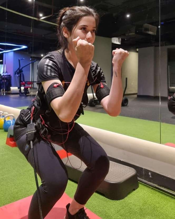 Potret Iris Wullur Seleb TikTok Cantik yang Viral, Banyak Anak tapi Tak 'Menua'