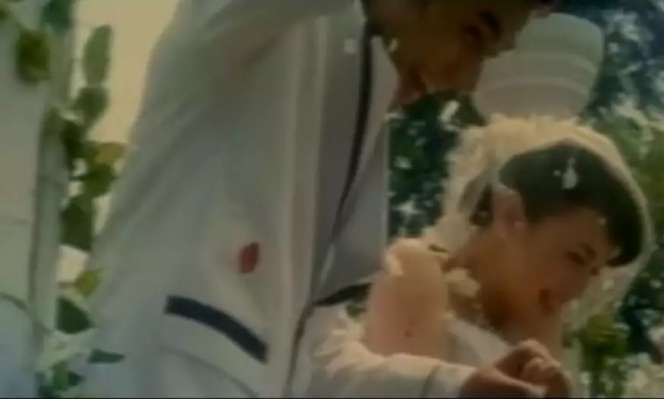 Masih Ingat Pria Culun di Video Klip `Bertahan Di Sana` Sheila On 7? Kini Transformasinya Bikin Takjub, Dijuluki Hot Daddy!