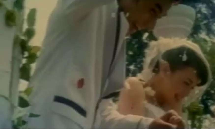 Masih Ingat Pria Culun di Video Klip `Bertahan Di Sana` Sheila On 7? Kini Transformasinya Bikin Takjub, Dijuluki Hot Daddy!