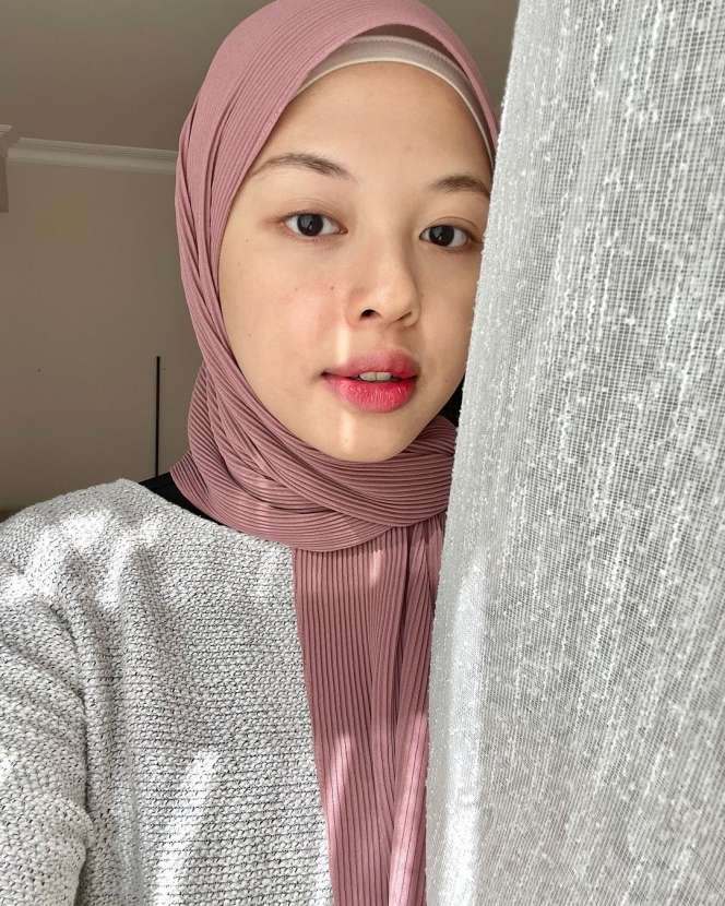 Potret Anastasia Jingga Adik Gita Savitri yang Selalu Siap Bela Sang Kakak, Meski Beda Pandangan