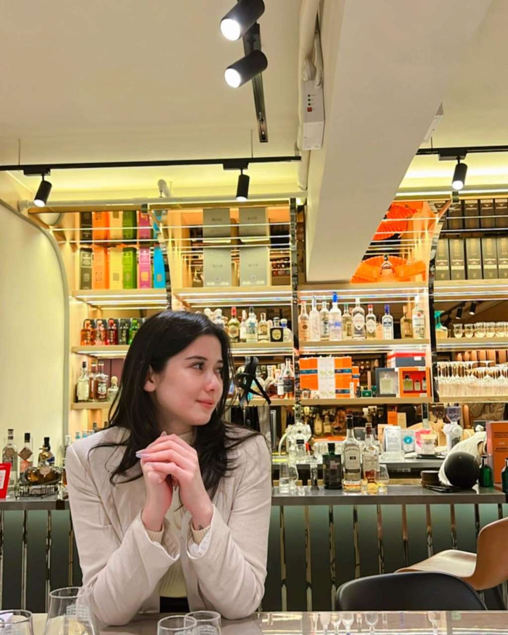 Potret Iris Wullur Seleb Viral yang Disebut Ibu 3 Anak Paling Cantik, Ramai Dibandingkan dengan Gita Savitri!