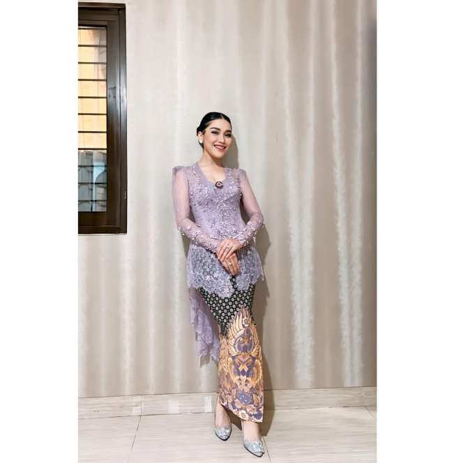 Sederet Seleb Cantik Ini Ternyata Juragan Kos-kosan