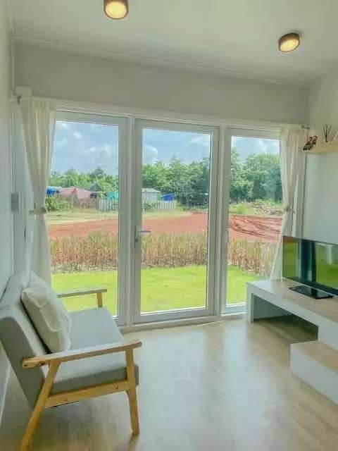 10 Potret Rumah Mewah Berukuran Mungil di Tengah Sawah, Isinya Bak Hotel Bintang 5