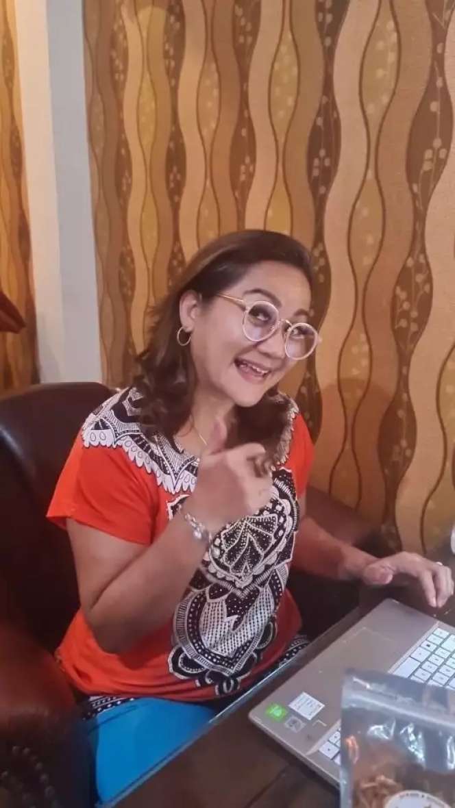 Ingat Selly, Pacar Dono di Film `Salah Masuk` Warkop DKI? Dulu Primadona, Begini Potretnya Sekarang